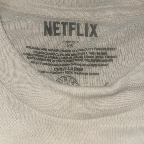 Netflix Stranger Things Alphabet Wall Shirt - Picture 3 of 3